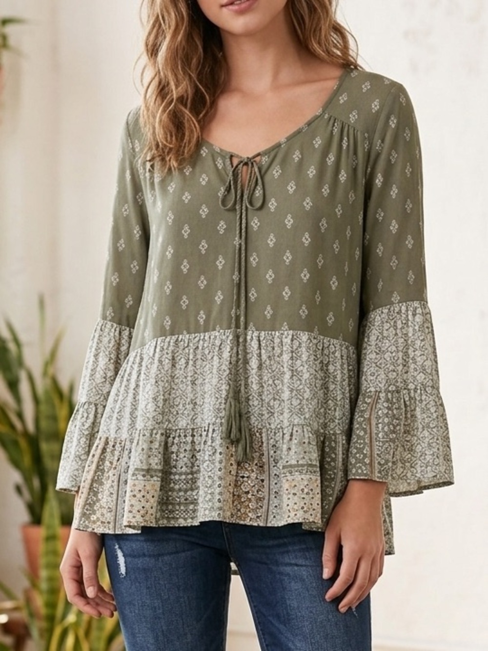 Mudd Boho Bohemian Bell Sleeve Peasant Top Tie Front Baby Doll Olive Green XXS